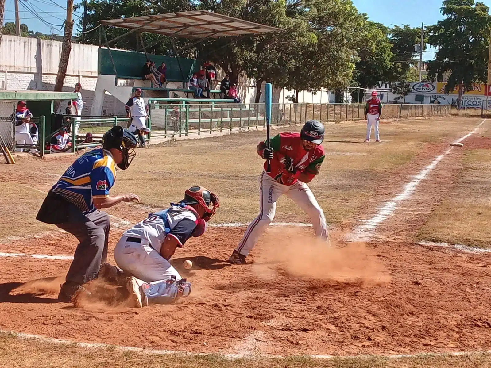 ¡Siguen de líderes! Agrespec-Ahome divide triunfos en San Blas