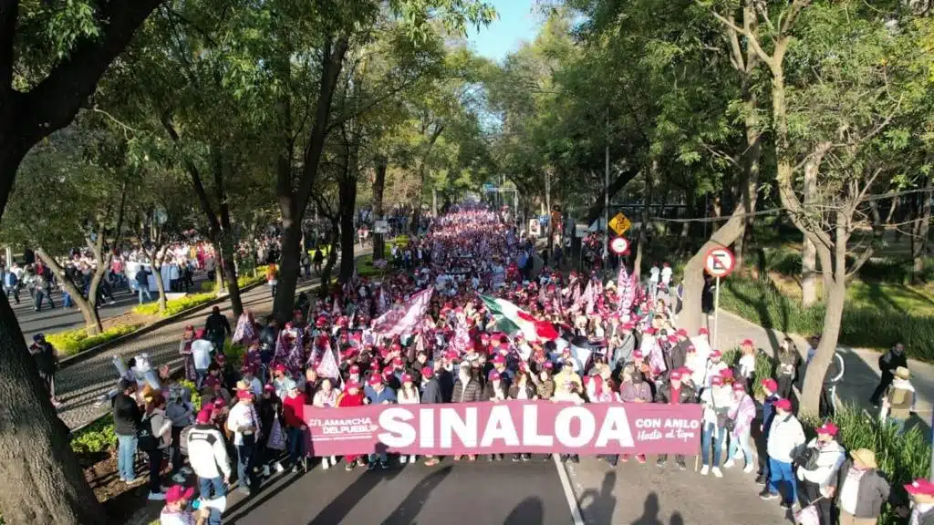 ¡Todos con AMLO! Alcalde de Badiraguato presente en la marcha convocada por López Obrador 