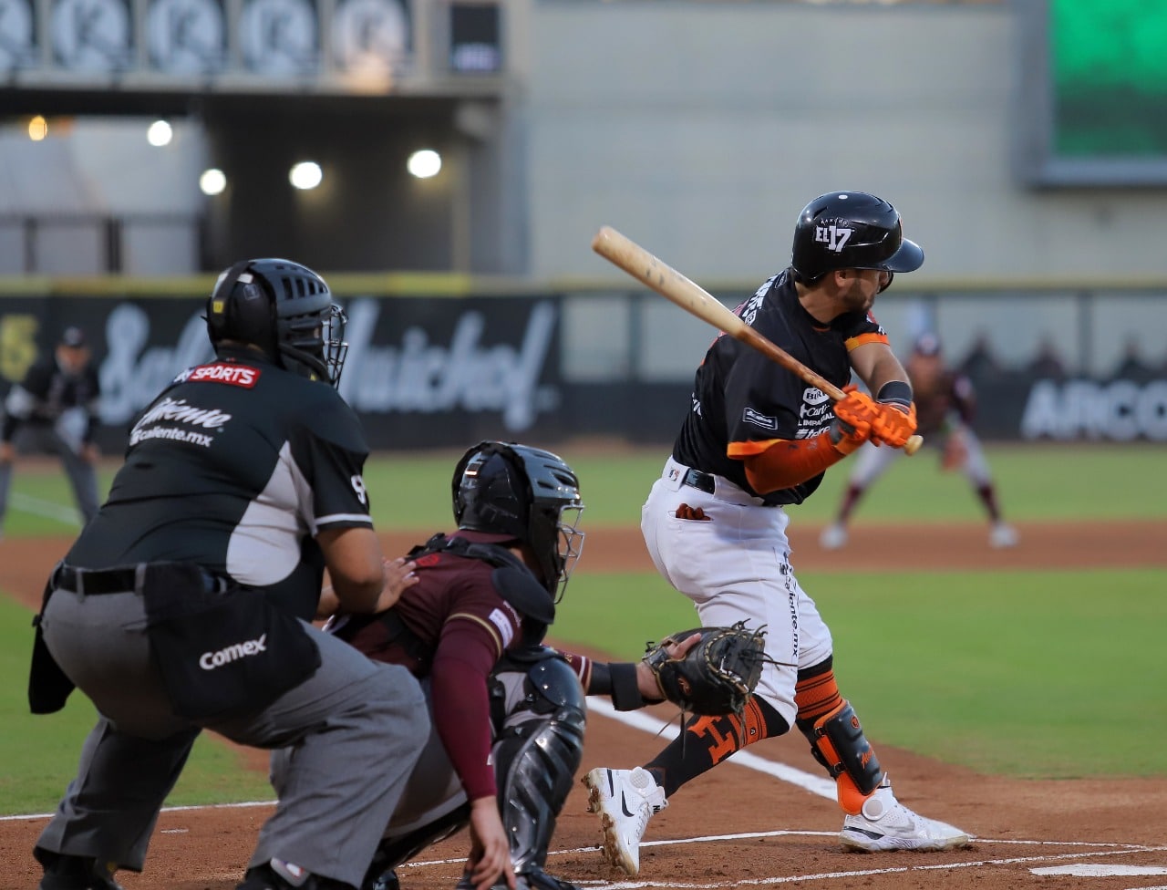 ¡Dolorosa limpia! Naranjeros apalearon y barrieron de nuevo a los Tomateros