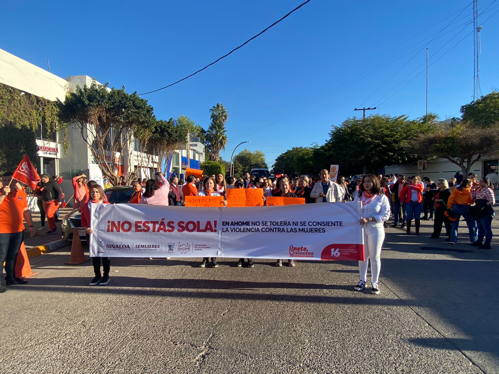Secretaría de las Mujeres de Ahome lleva a cabo una marcha ¡Llaman a denunciar casos de violencia!