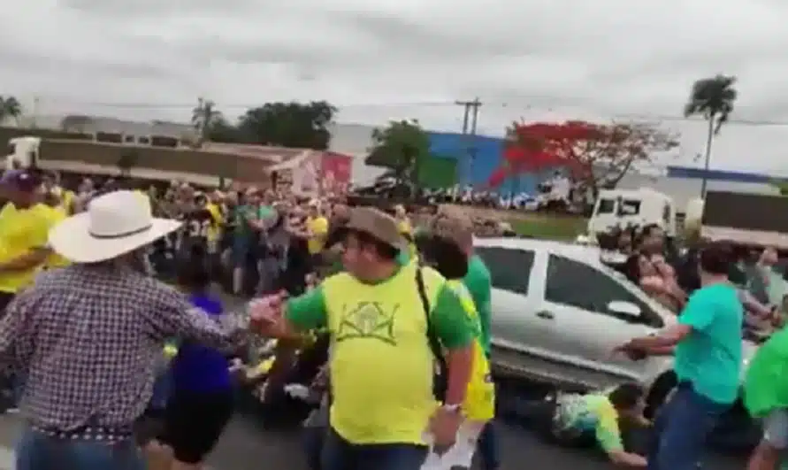 Atropellan a manifestantes en Brasil