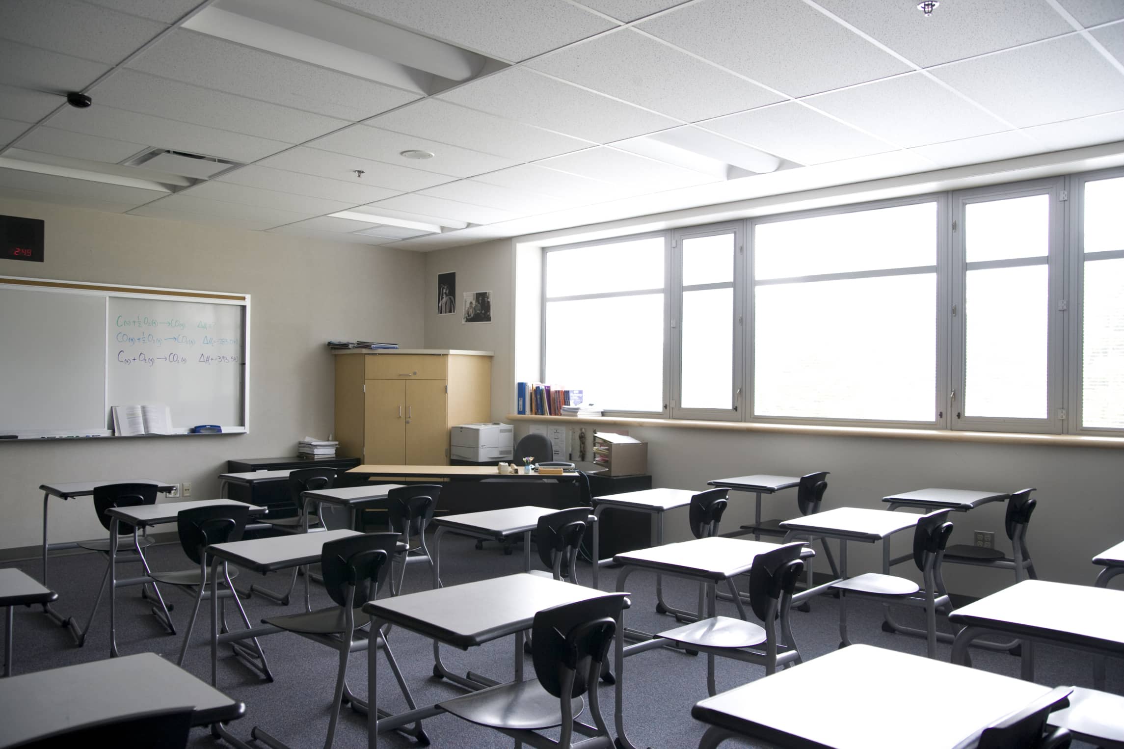 trata de envenenar a su maestra con veneno para ratas