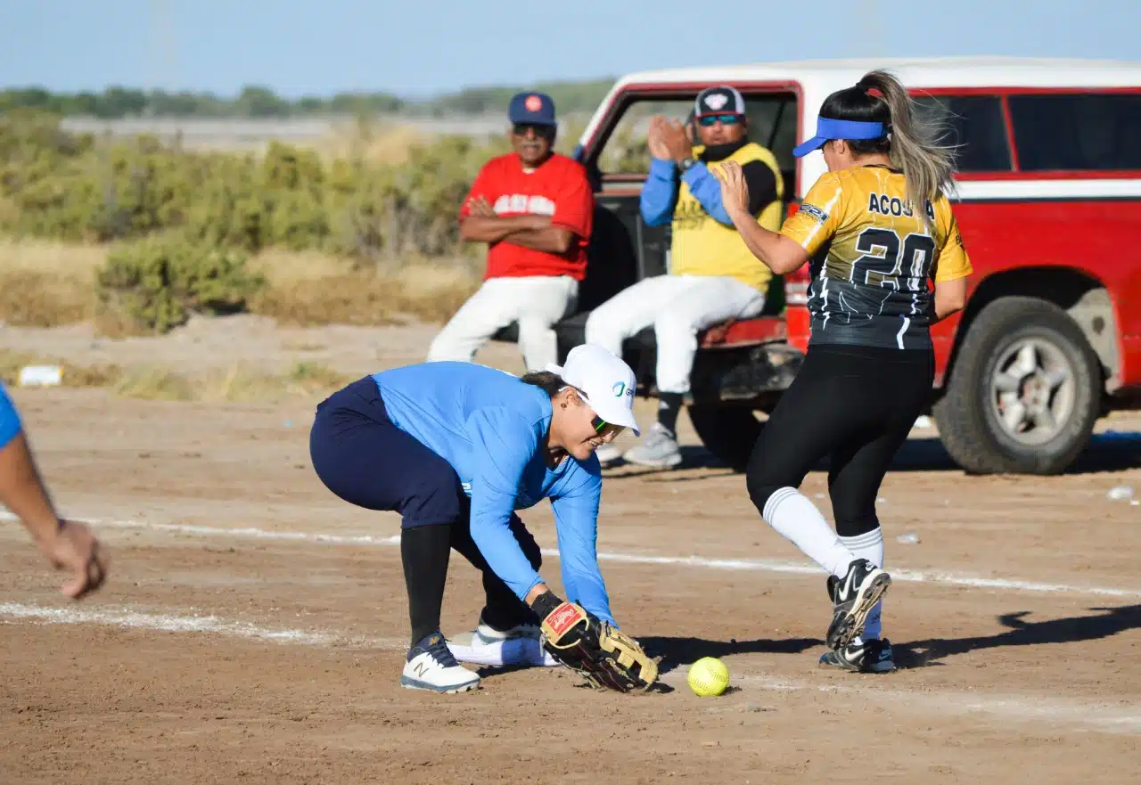 ¡En Ahome! Playball en el 1er. Torneo de Softbol GPO Planta de Fertilizantes (4)