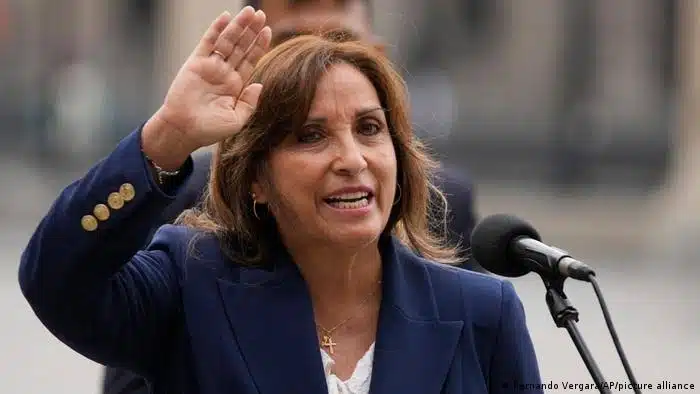 Apoya Estados Unidos a mandataria peruana Dina Boluarte