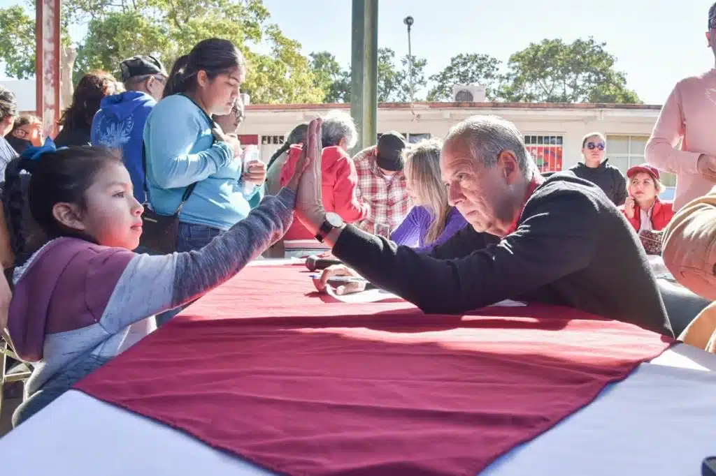 Bienestar Ahome Apoyos Alcalde