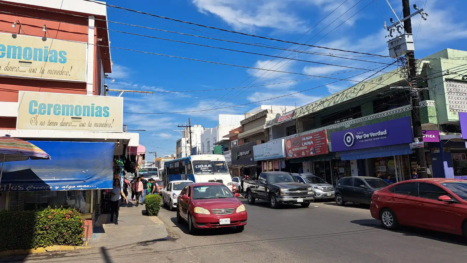 Cierre de calles en zonas comerciales de Mazatlán