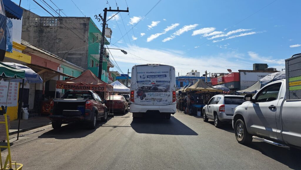 Cierre de calles en zonas comerciales de Mazatlán