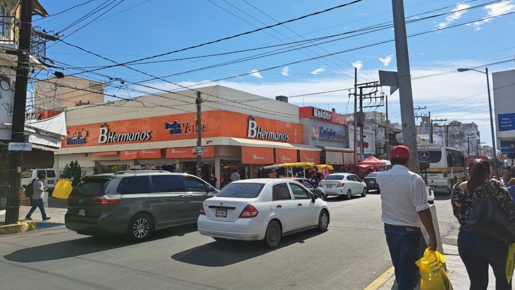 Cierre de calles en zonas comerciales de Mazatlán