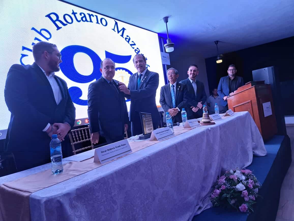 Club Rotario Mazatlán reconoce a Guillermo Romero