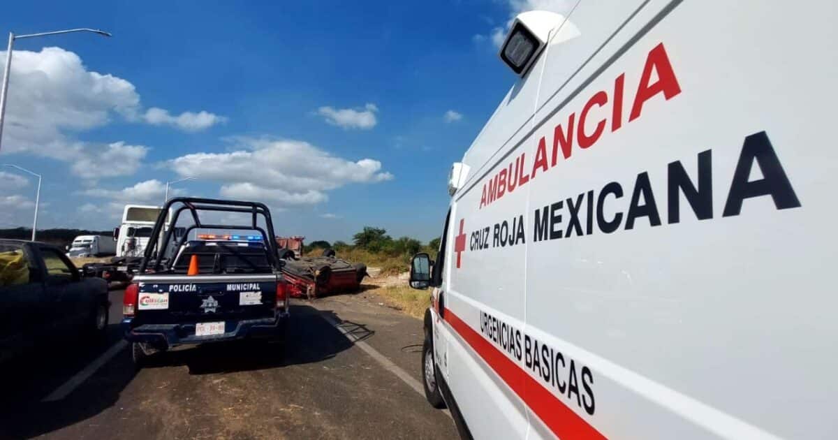 Aparatoso Choque Entre Auto Y Pipa Por La Sanalona Tamazula Reportan Un Muerto Calcinado 9401