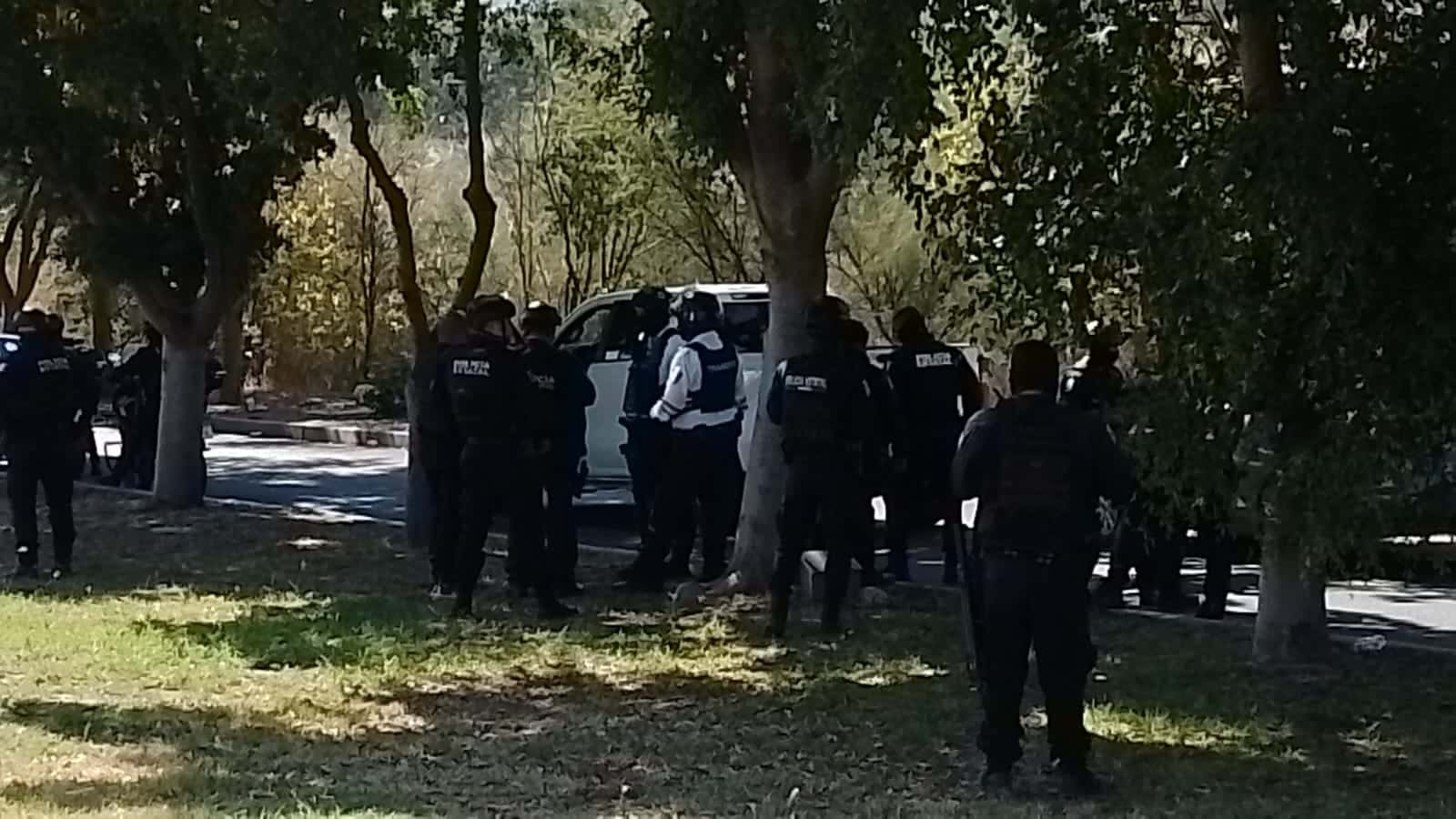 Despojan una Silverado y los atrapa la PEP en Culiacán