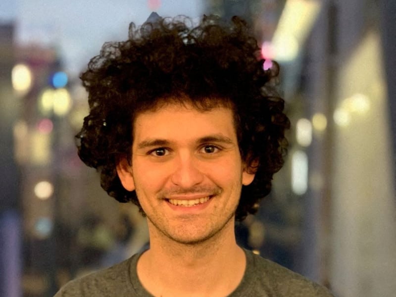 Detienen a Sam Bankman-Fried