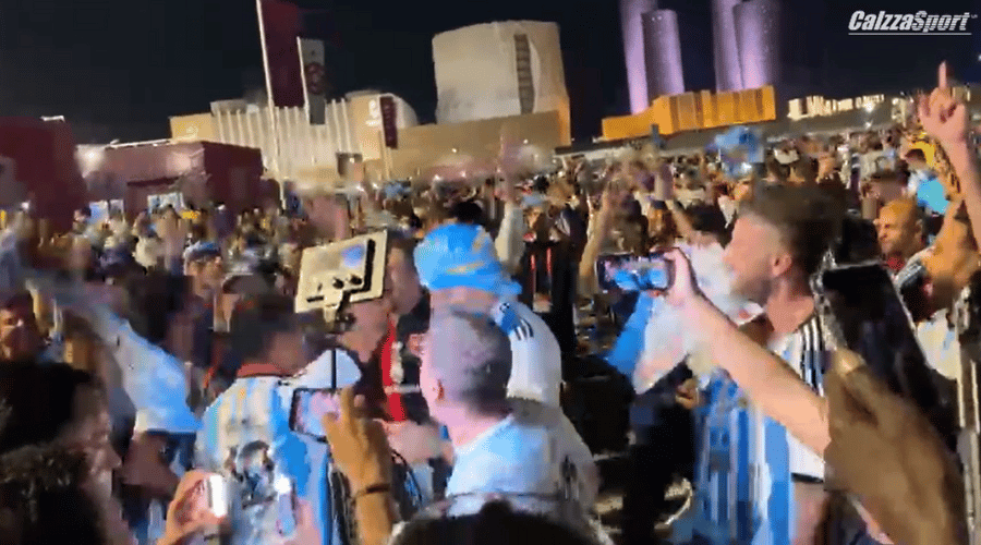 Fans argentinos festejan eliminación de brasil