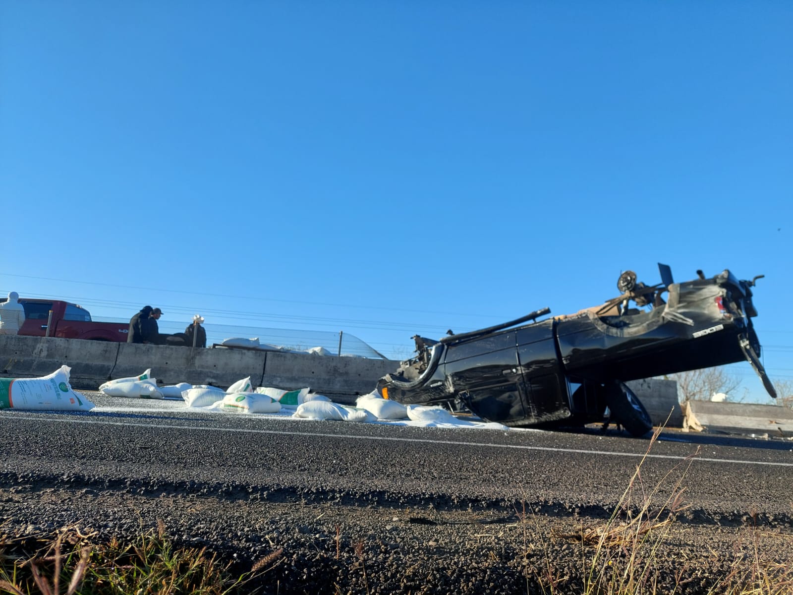 Fertilizante volcadura Ranger accidente México 15 Guasave