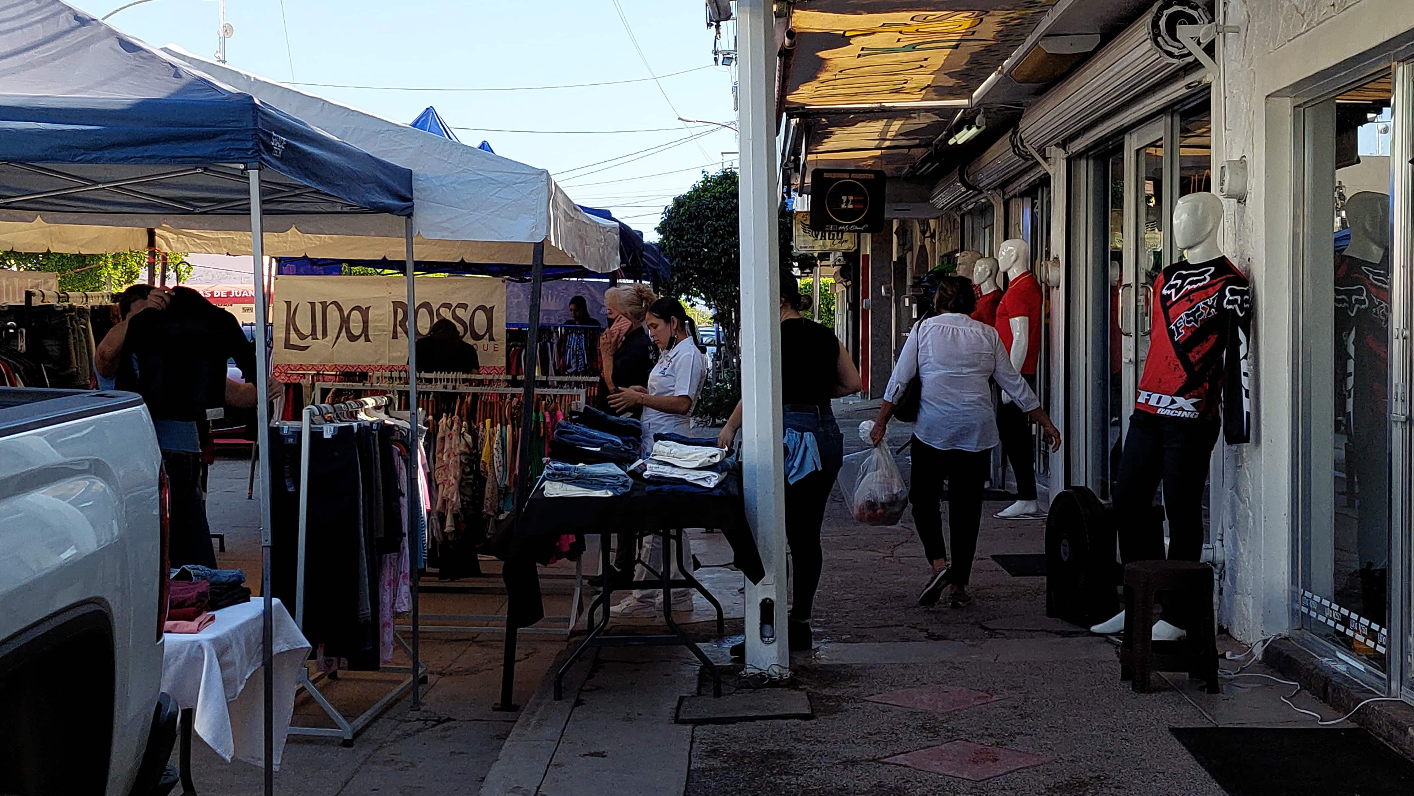 Guamúchil, Comercio, Évora, Aguinaldo