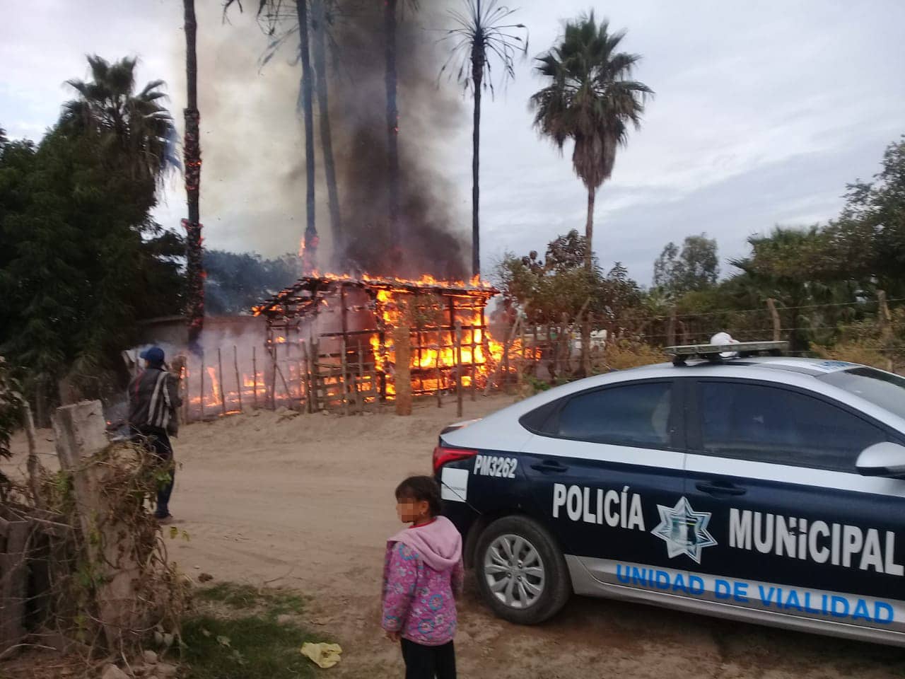 Incendio Casa Madera Higuera de Zaragoza