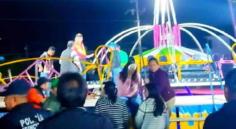¡Tragedia! Joven de 14 años, muere tras golpearse la cabeza al caer de juego mecánico
