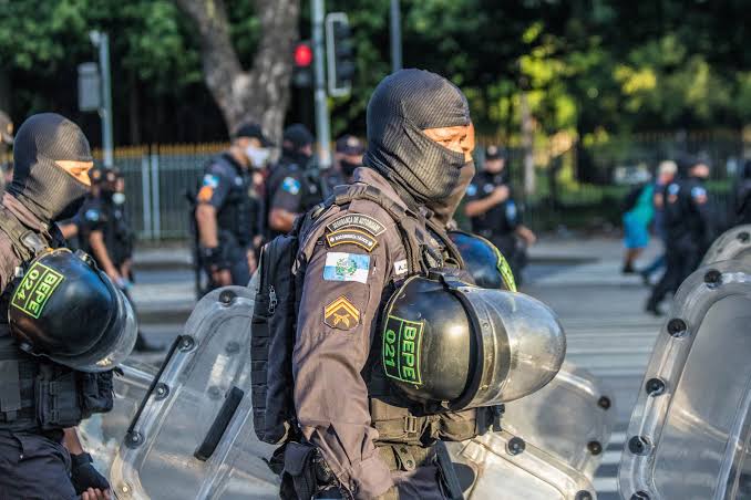 Localizan artefacto explosivo cerca del aeropuerto de Brasilia