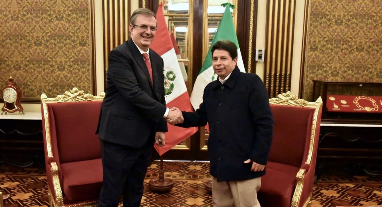 Marcelo Ebrard y Pedro Castillo