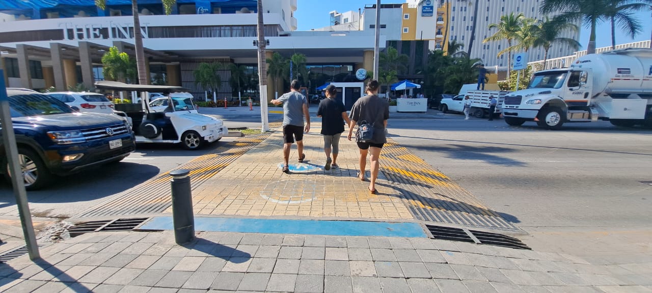Megatopes Mazatlán, Zona Dorada
