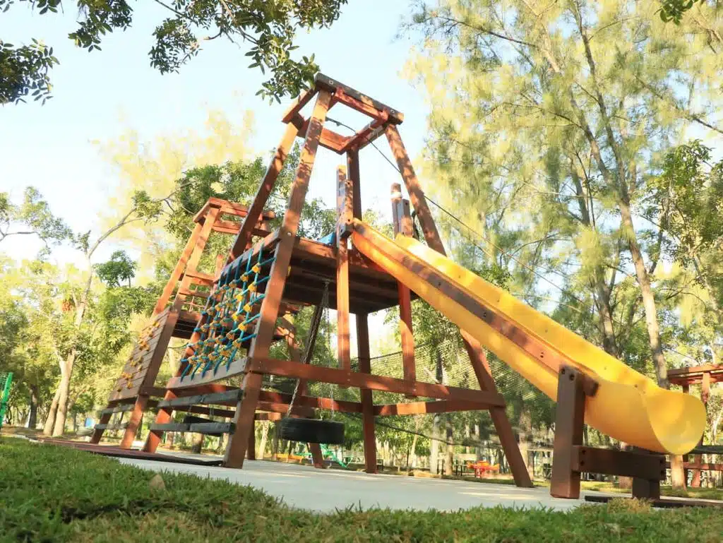 Parque Central en Mazatlán-juegos-para-niños