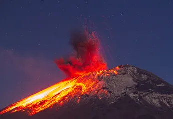 VIDEO: Así fueron las sorprendentes explosiones del Popocatépetl durante estas fiestas navideñas