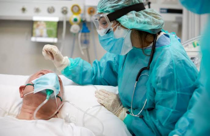 Reportan aumento de hospitalizaciones por COVID-19 en EU