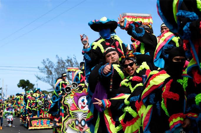 Reportan tiroteo en Puerto Rico tras tradicional festejo; hay un muerto