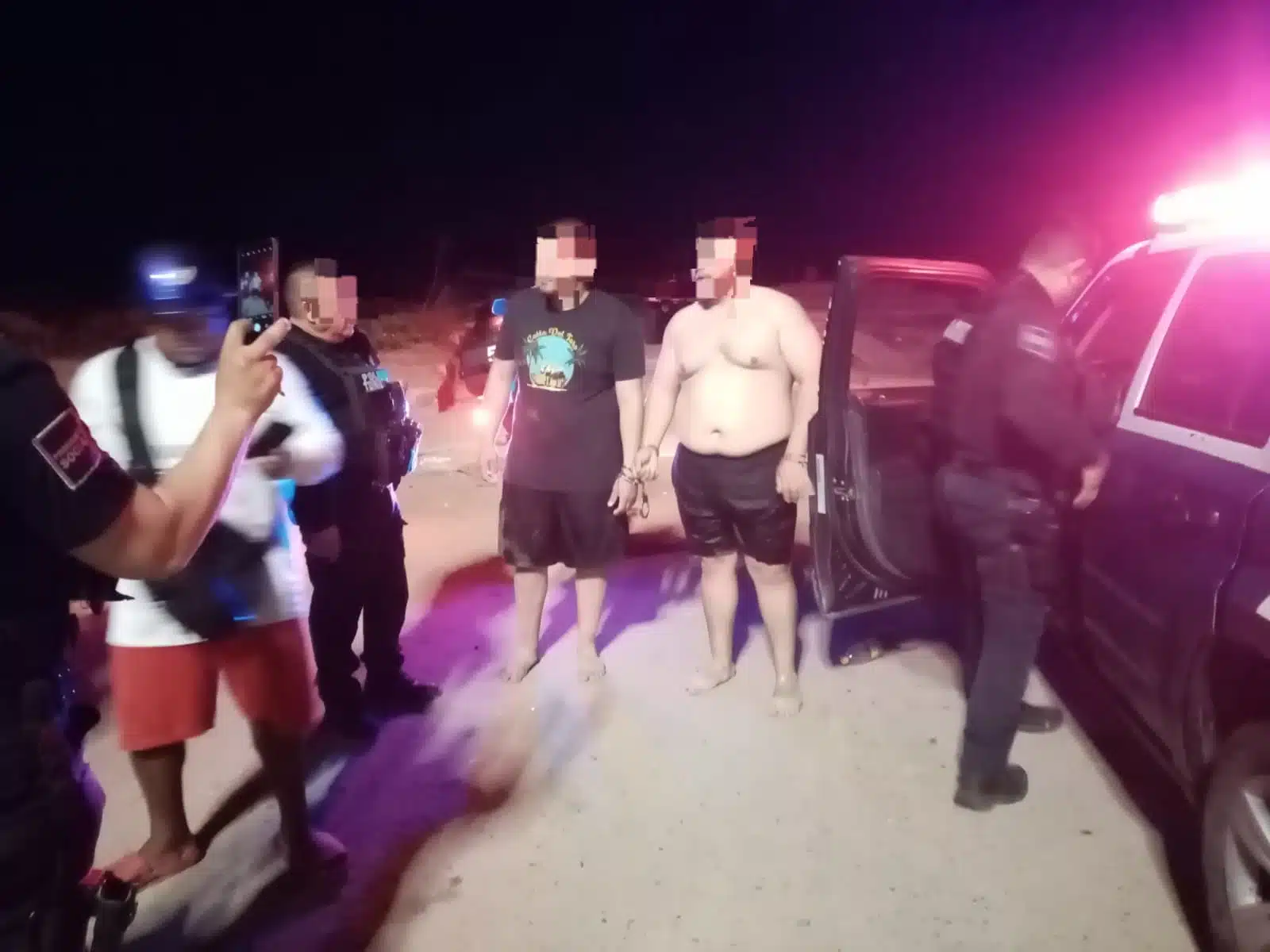 Turistas a punto estuvieron de morir ahogados son rescatados en playa de Mazatlán
