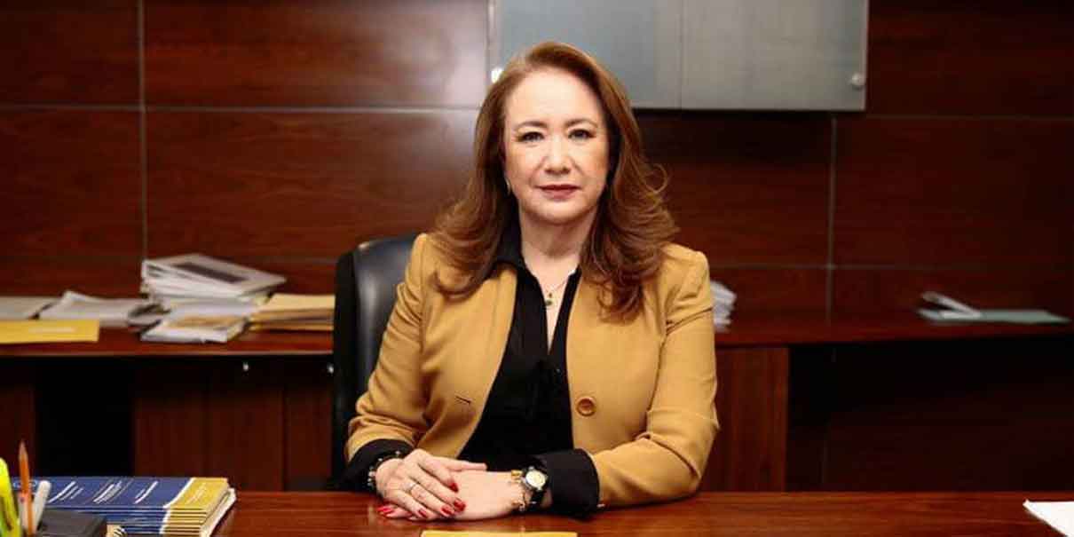 UNAM investigará a yasmín esquivel