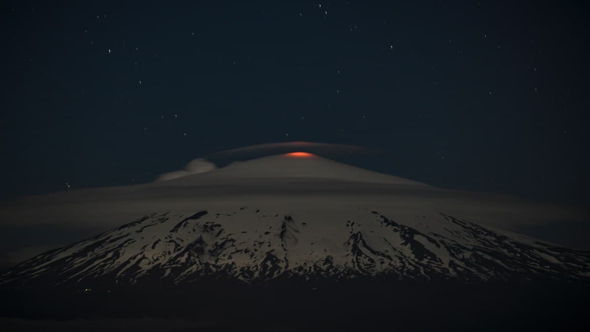 ¡Causa temor! Chile en alerta por erupción de posible volcán