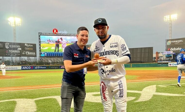 ¡Va de nuevo! Jesse Castillo conquista su segundo premio de MVP de la Mera Jefa