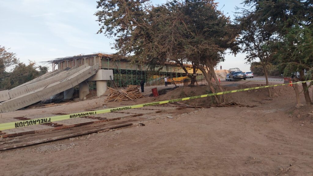 No es cuestión de calidad, fue por error humano la caída de puente de El Quelite: Obras Públicas