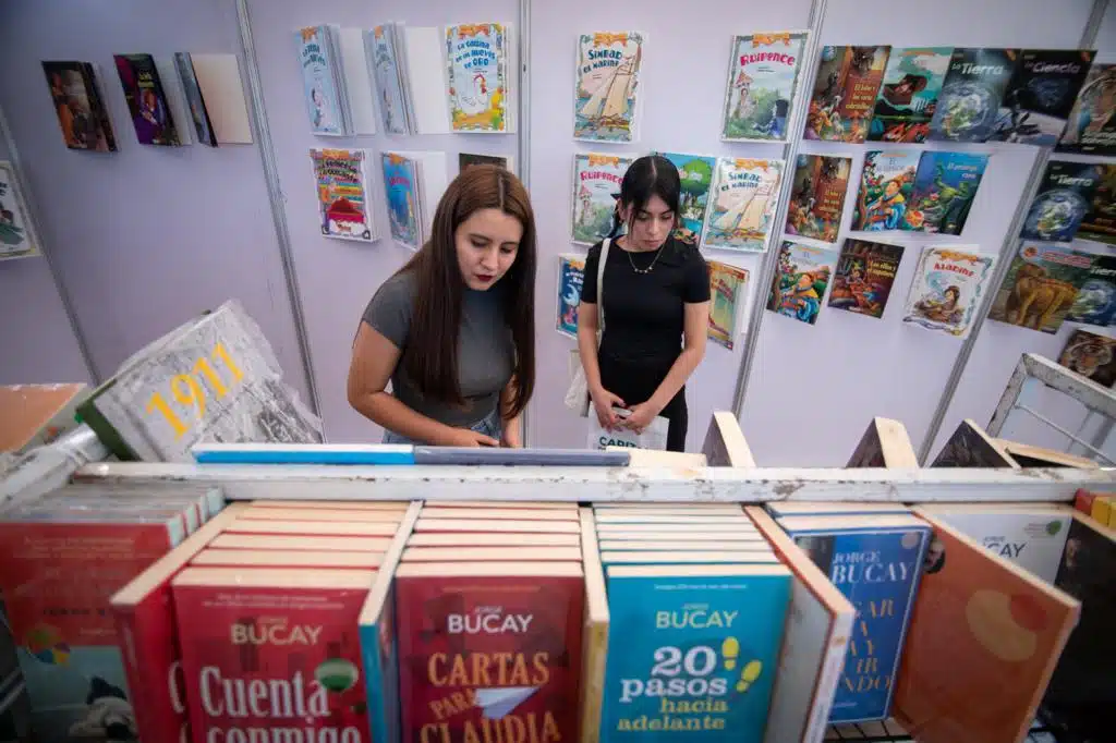 Fundamental para la sociedad fomentar la lectura: Inzunza Cázarez en la FIL Culiacán 2022