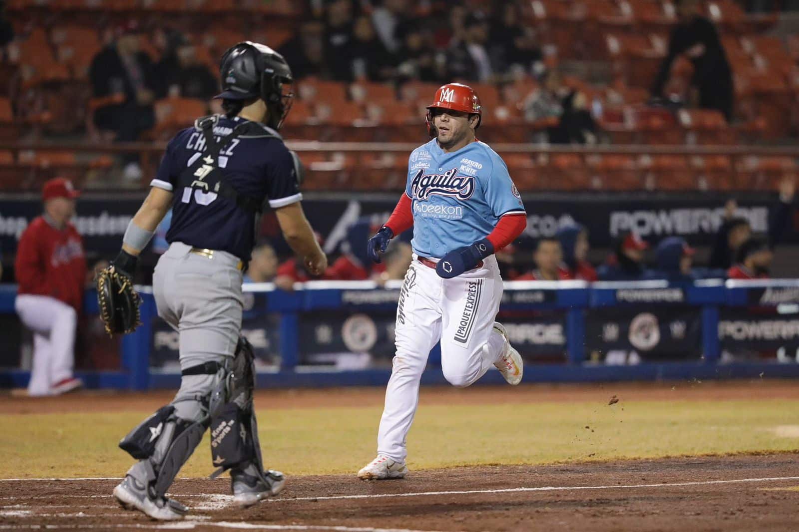 ¡Noche de blanqueadas! Mochitense David Reyes maniata al campeón con respaldo de su ofensiva