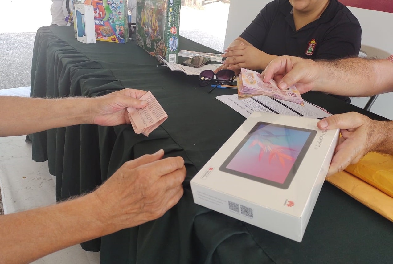Cambian Granadas por Tablet Canje de Armas