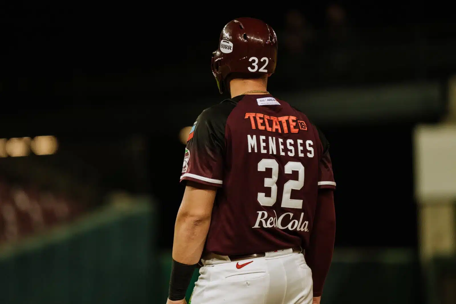 ¡Poder guinda! Joey Meneses aparece en el triunfo de los Tomateros sobre Águilas