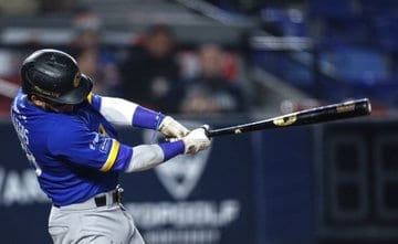 ¡Gran duelo de pitcheo! Todo se define por blanqueada entre Charros y Sultanes