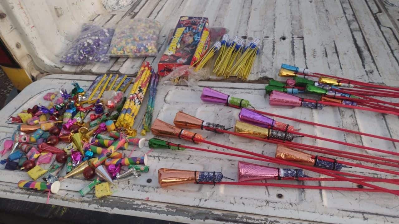 ¡Un peligro menos! Protección Civil decomisa 15 kg de pirotecnia en El Rosario