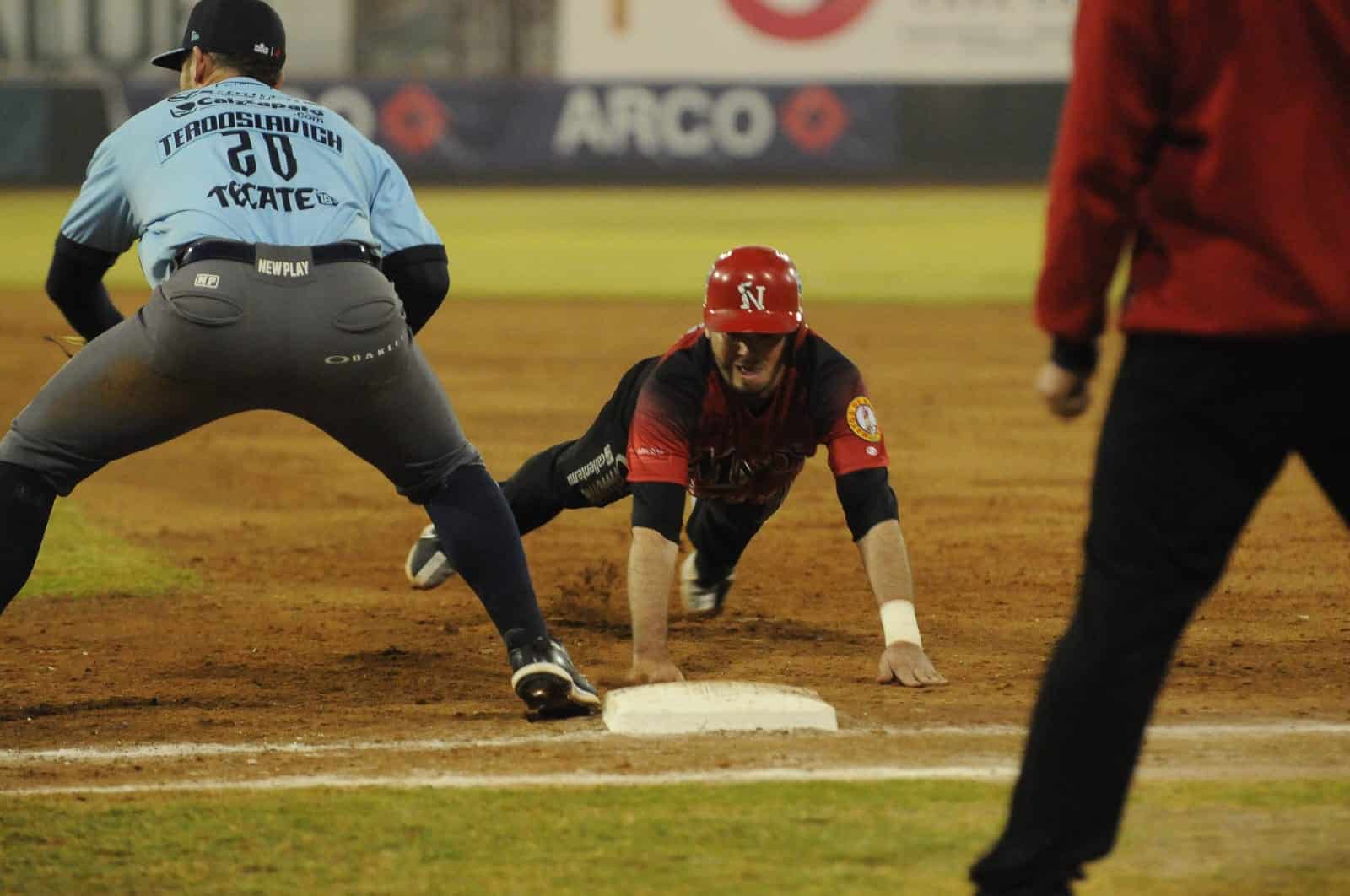 ¡Por partida doble! En juegos cerrados, Mayos se queda con la serie sobre Guasave