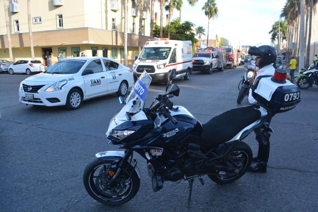 policía