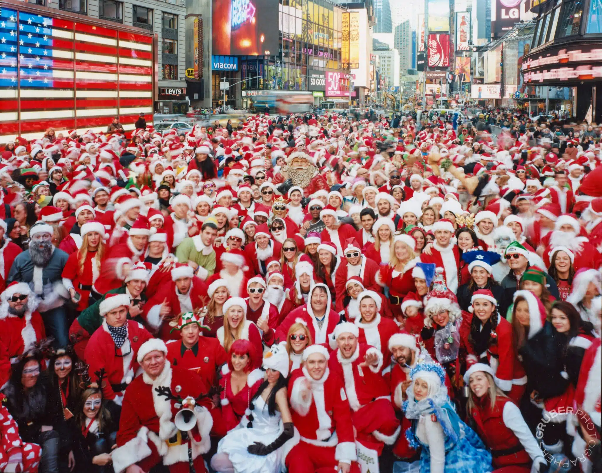 Realizaron el santaCon en Nueva York