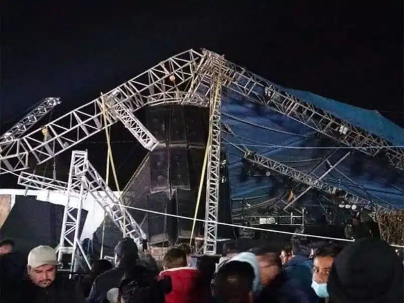 se desploma escenario en hidalgo