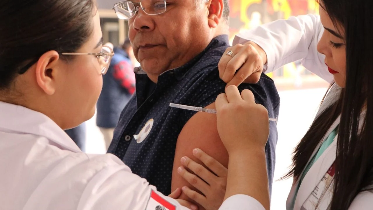 ¡Hay vacunas suficientes! Llaman a inmunizarse contra la Influenza en Sinaloa