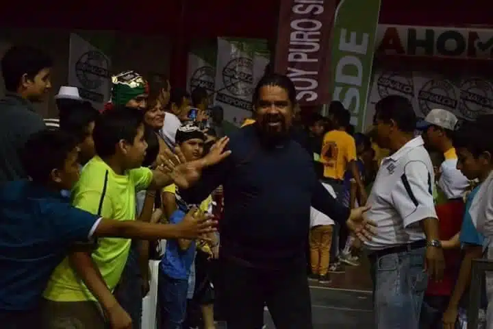 Lucha libre en apoyo al deportivo Muralla en Mazatlán