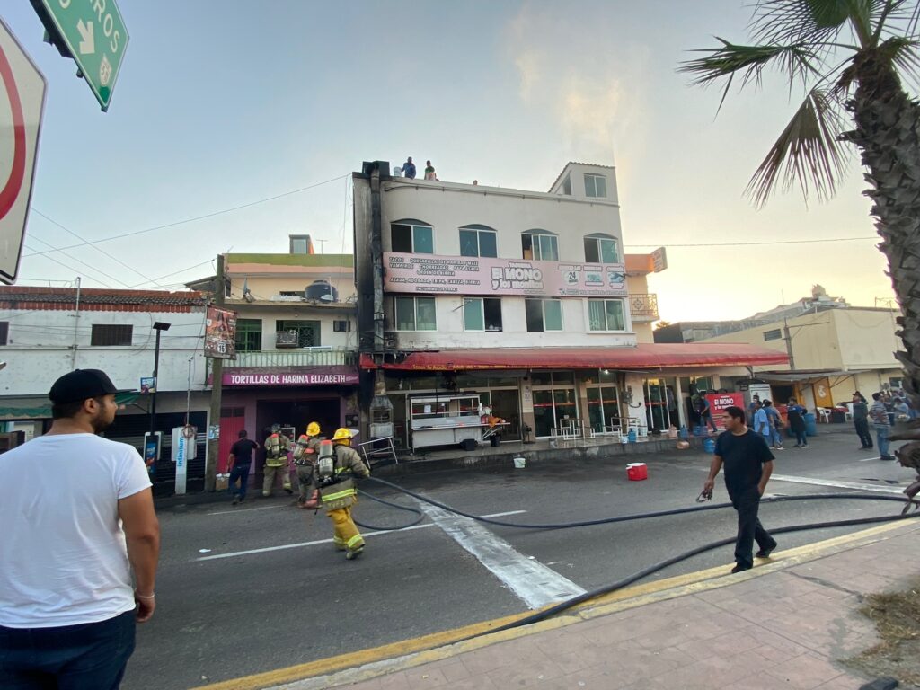 Incendio en taquería de Villa Unión, Mazatlán