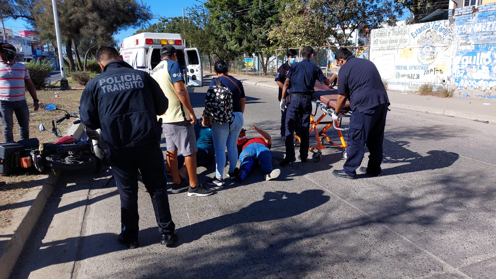 Accidente Choque Motociclista Cruz Roja Mazatlán Policíaca