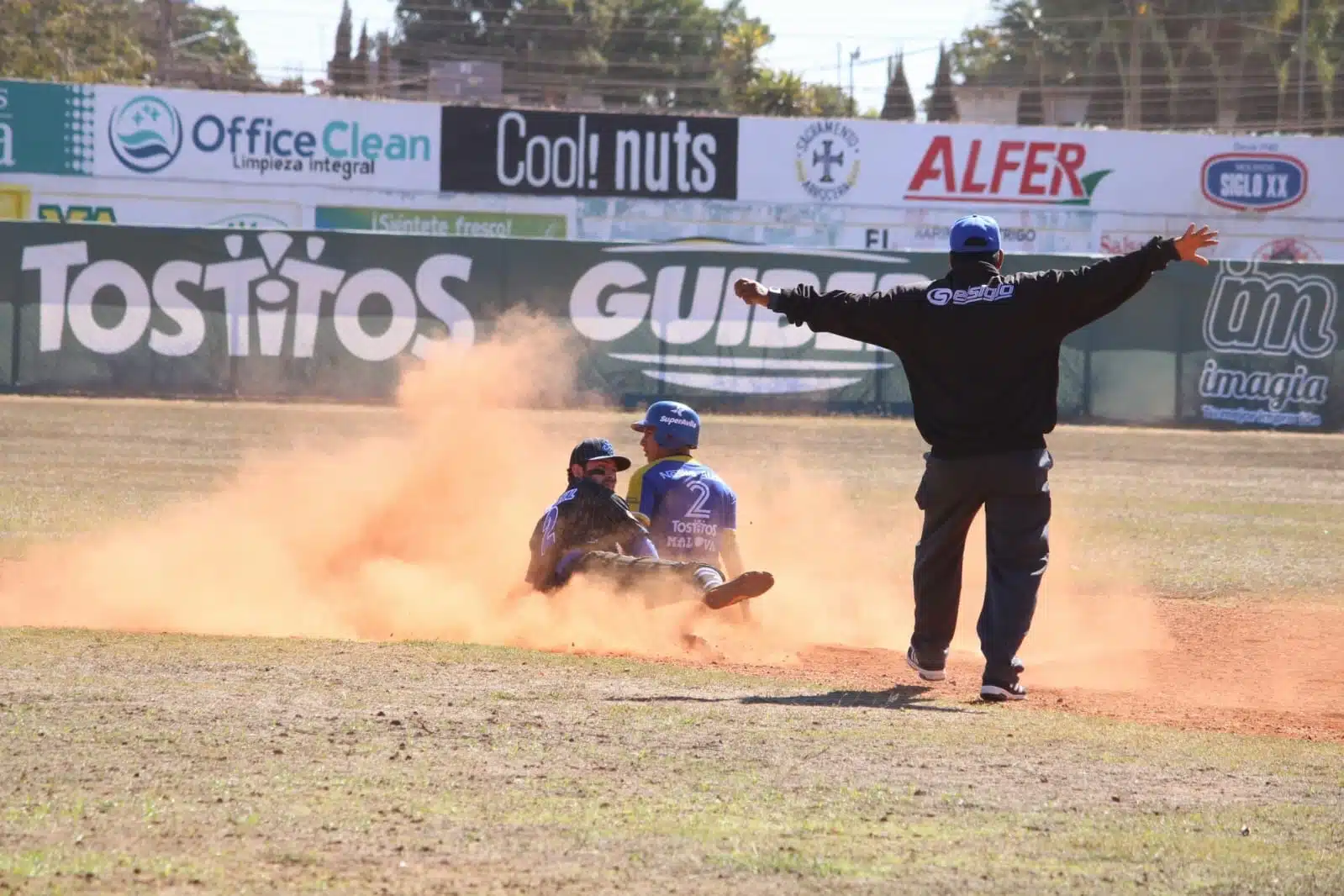 Agrespec-Ahome barre en la Liga Ramón Cota Aguilar de Primera Fuerza (2)