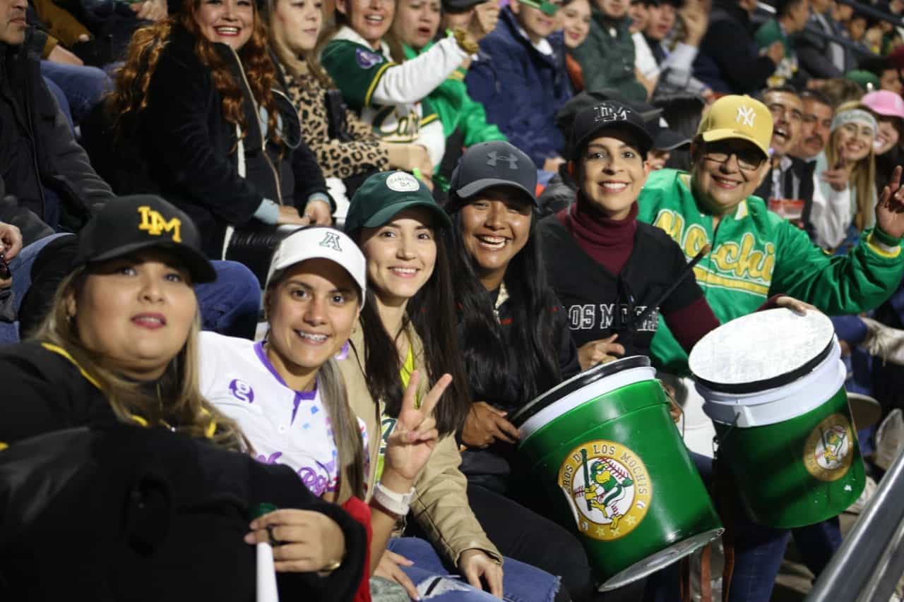 Prevalece un ambiente familiar y de civilidad en el Chevron Park!