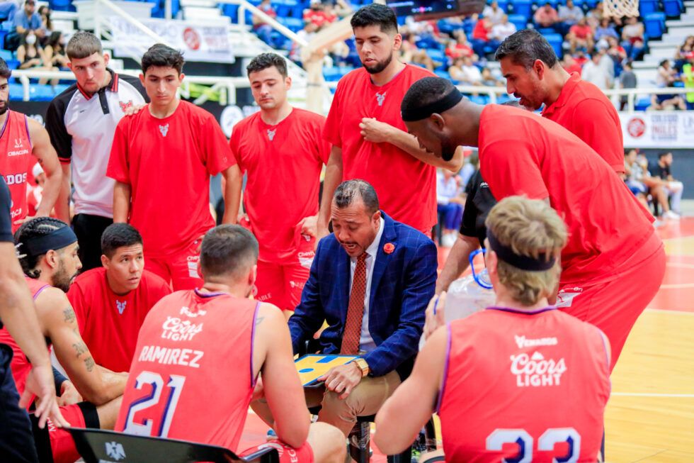 Augura coach Guillermo Correa una gran temporada con Venados Basketball